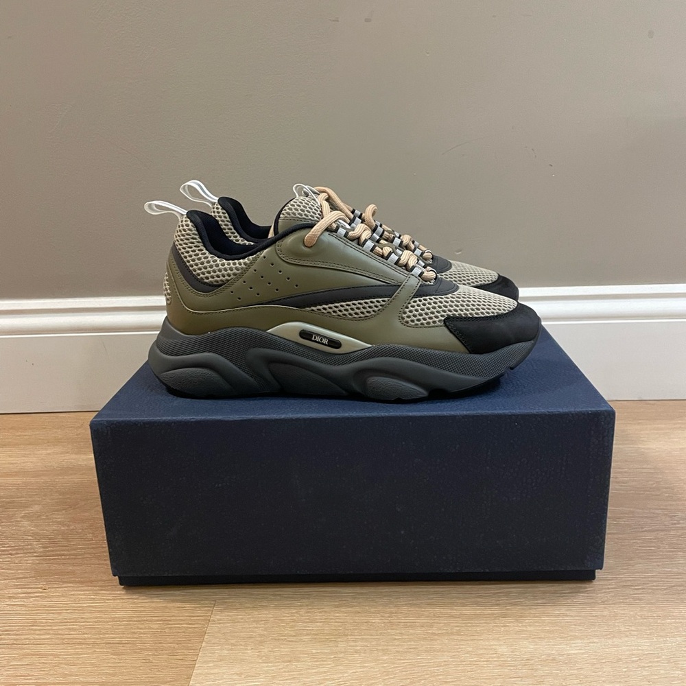 Sold…Dior B22 sneakers new